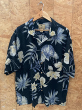 Vintage 90s 100% silk black beige grey floral pattern Hawaiian shirt size XL